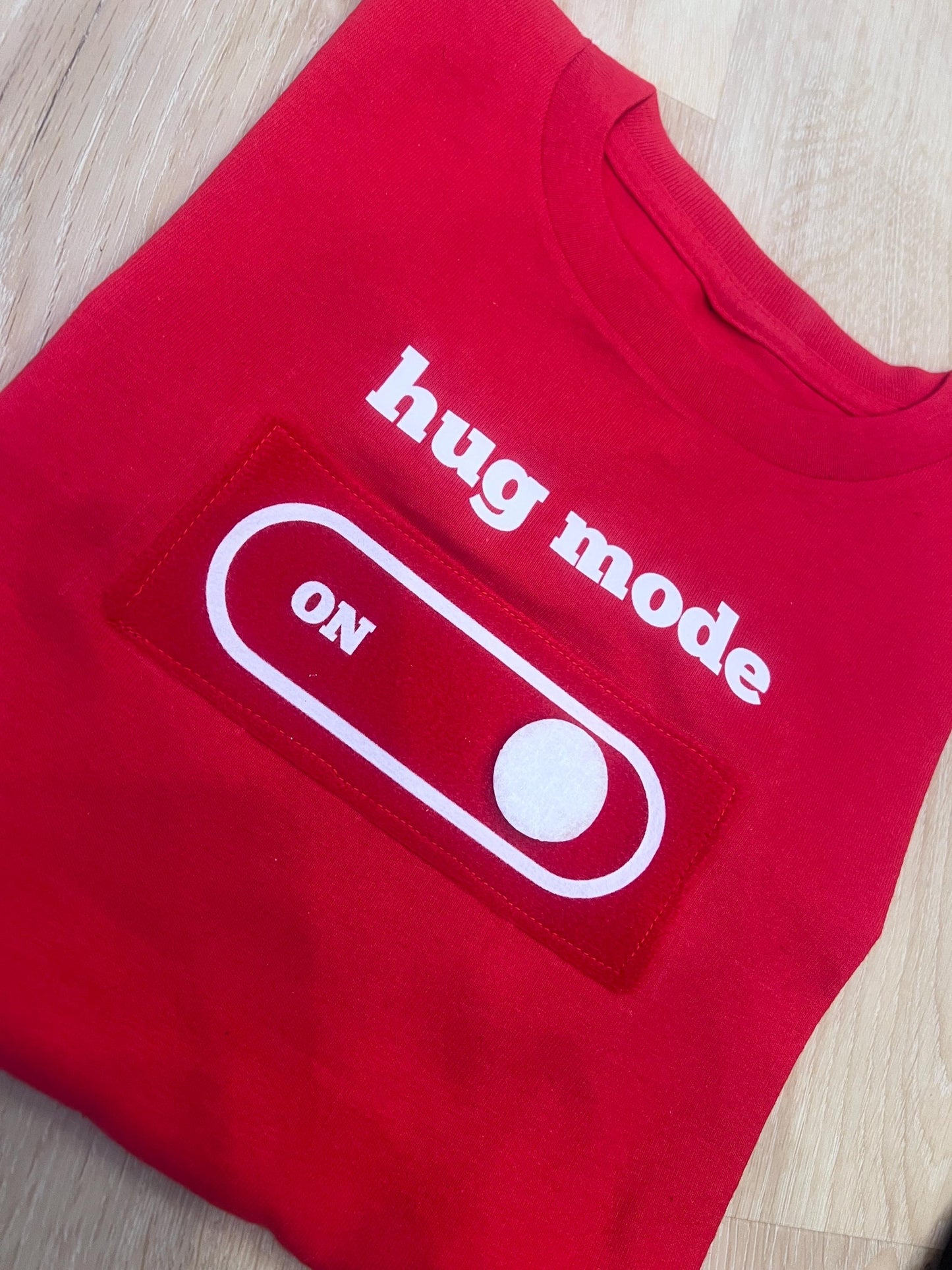 Hug Mode Stickie Tee