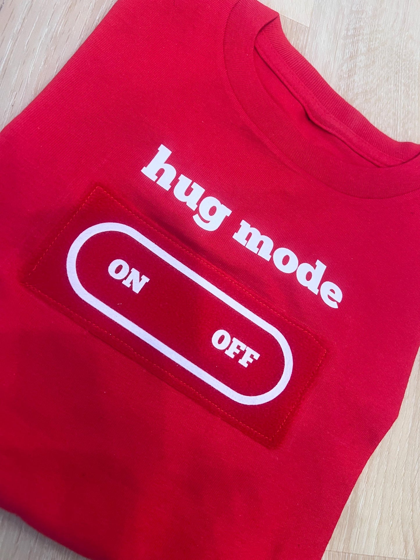 Hug Mode Stickie Tee